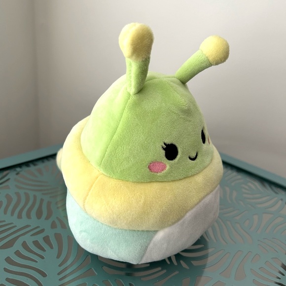 Rutabaga and Andreina 5” Caterpillar/Butterfly Flipamallows Squishmallow - BNWT - Picture 2 of 9